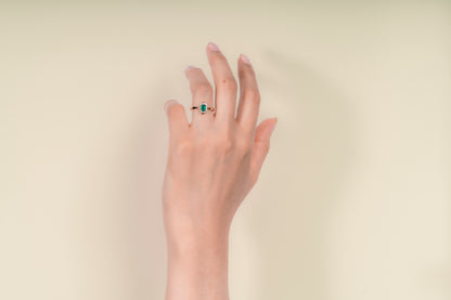 Yellow gold cluster ring with emerald and natural diamonds - ANA080