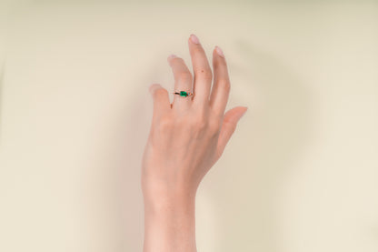 Anillo oro amarillo con esmeralda y diamante naturales - ANA147