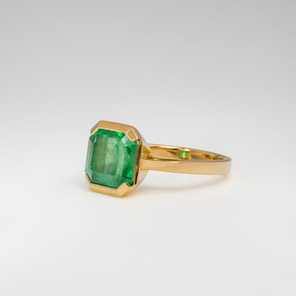 Anillo oro amarillo con esmeralda natural - ANA161