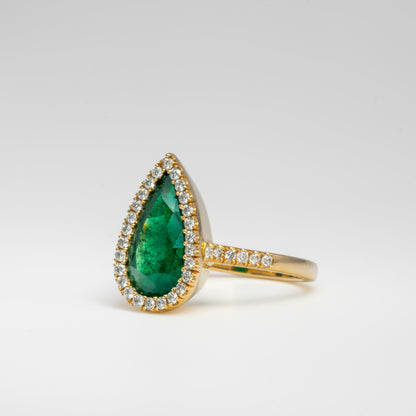 Anillo cluster oro amarillo con esmeralda y diamantes naturales - ANA171