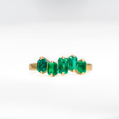 Anillo crazy oro amarillo con esmeralda natural  - ANA188