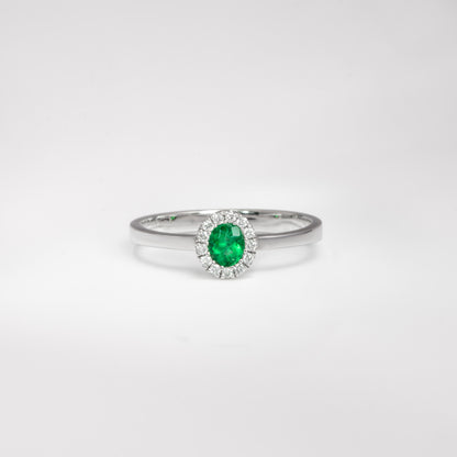 Anillo cluster oro blanco con esmeralda y diamantes naturales - ANB073