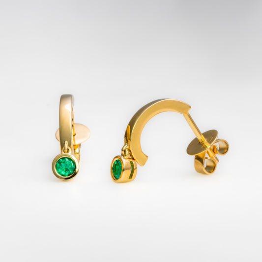 Aretes colgantes oro amarillo con esmeraldas naturales - ARA122