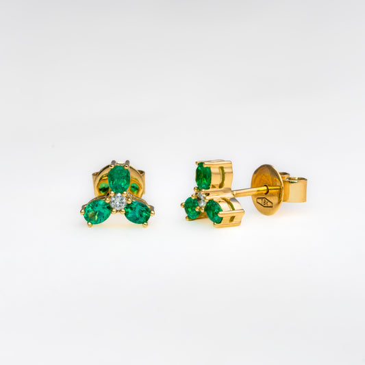 Aretes oro amarillo con esmeraldas y diamantes naturales - ARA129