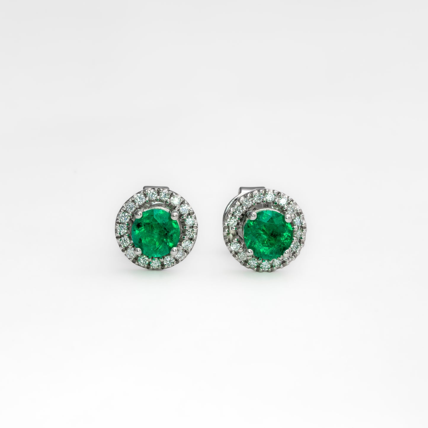 Aretes jacket oro blanco con esmeraldas y diamantes naturales - ARB048