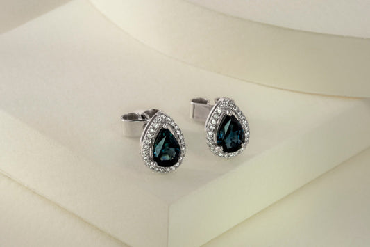 Aretes cluster oro blanco con zafiros y diamantes naturales - ARO009 - Etherna