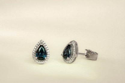 Aretes cluster oro blanco con zafiros y diamantes naturales - ARO009 - Etherna