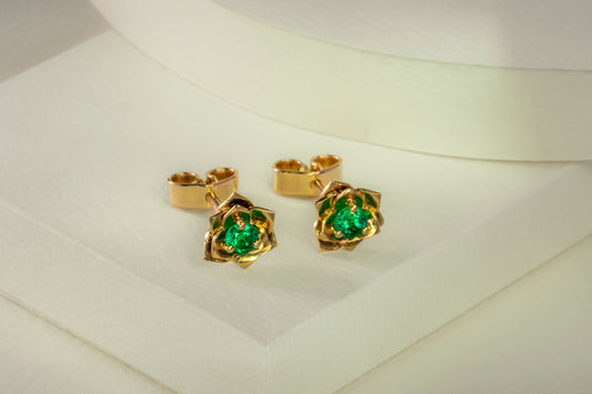 Aretes oro amarillo con esmeralda natural - ARA069 - Etherna