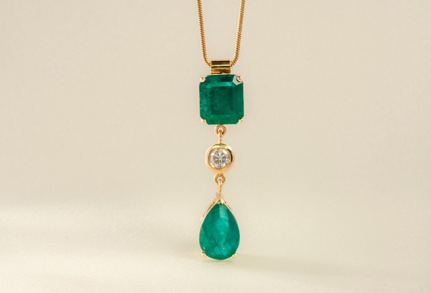 Dije con cadena con esmeralda y diamante natural - DOA052 - Etherna