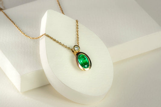 Dije con cadena con esmeralda y diamante naturales - DOA053 - Etherna