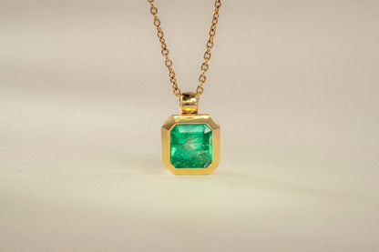 Dije con cadena oro amarillo con esmeralda natural - DOA065 - Etherna