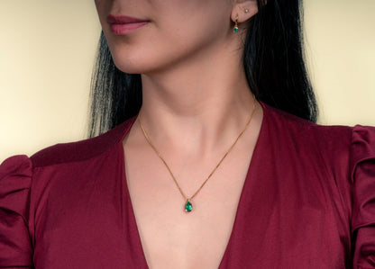 Dije oro amarillo con esmeralda natural - DOA041 - Etherna
