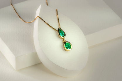 Dije oro amarillo con esmeralda natural - DOA090 - Etherna