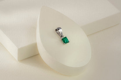 Dije oro blanco con esmeralda natural - DOB043 - Etherna
