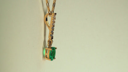 Dije con cadena oro amarillo con esmeralda y diamantes naturales - DOA094