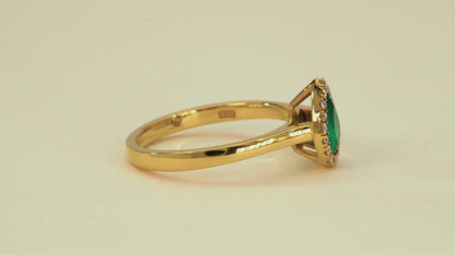 Yellow gold cluster ring with emerald and natural diamonds - ANA156