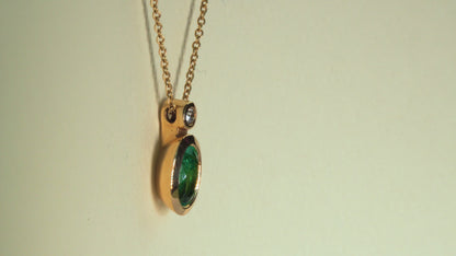 Dije con cadena con esmeralda y diamantes naturales - DOA053