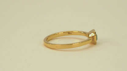 Anillo solitario oro amarillo con esmeralda - ANA129