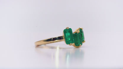 Anillo crazy oro amarillo con esmeralda natural  - ANA187