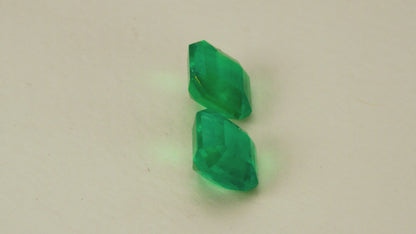 Pair of square emeralds - ESM160