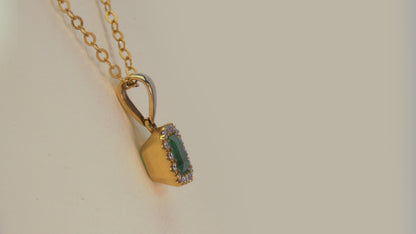 Dije cluster oro amarillo con esmeralda y diamantes naturales - DOA020